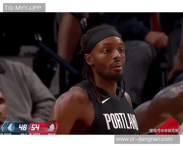 爱德华兹背部痉挛成疑队记透露揭幕战客战开拓者最新动态